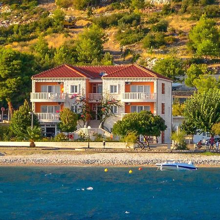 Apartments Villa Iva Оребич Экстерьер фото
