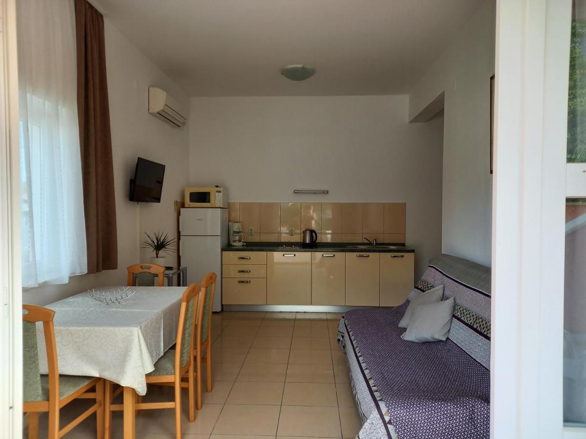 Apartments Villa Iva Оребич Экстерьер фото